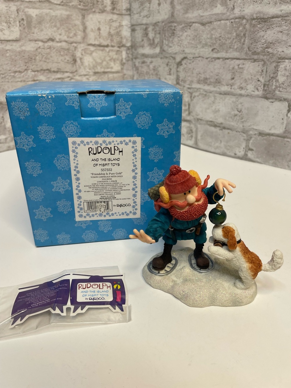 Rudolph and The Island of Misfit Toys Friendship Is Pure Gold Enesco Yukon NWT
